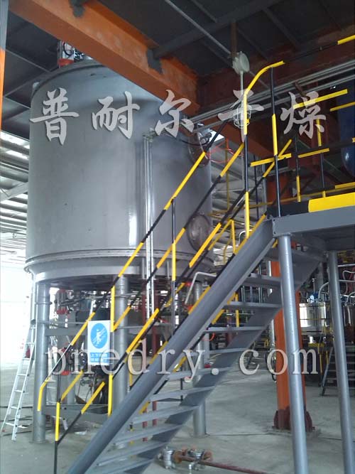 真空盤式干燥機安裝、調(diào)試現(xiàn)場